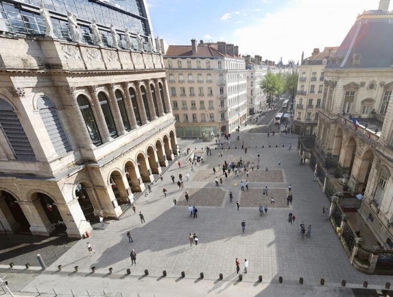 Le Calme De L'Opera. Apartment Lyon Exterior photo